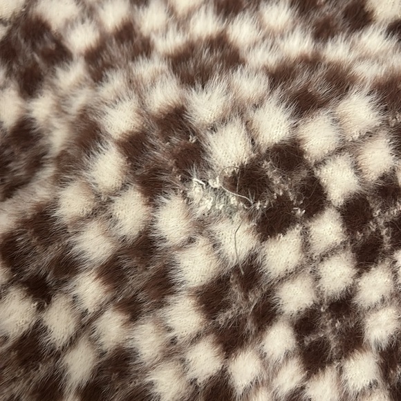 Super cozy Sunday best kitten sweater - Picture 2 of 5